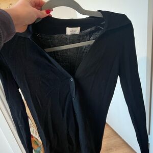 Wilfred Elegant Black Button-Up